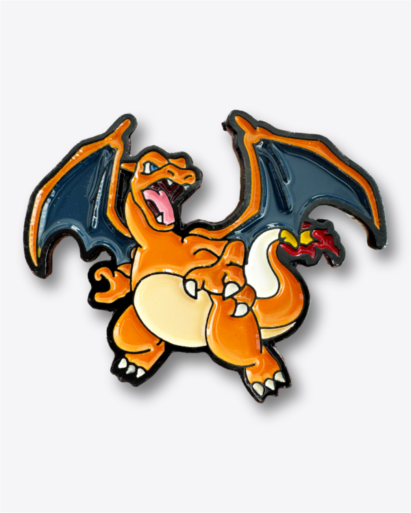 Pin Charizard